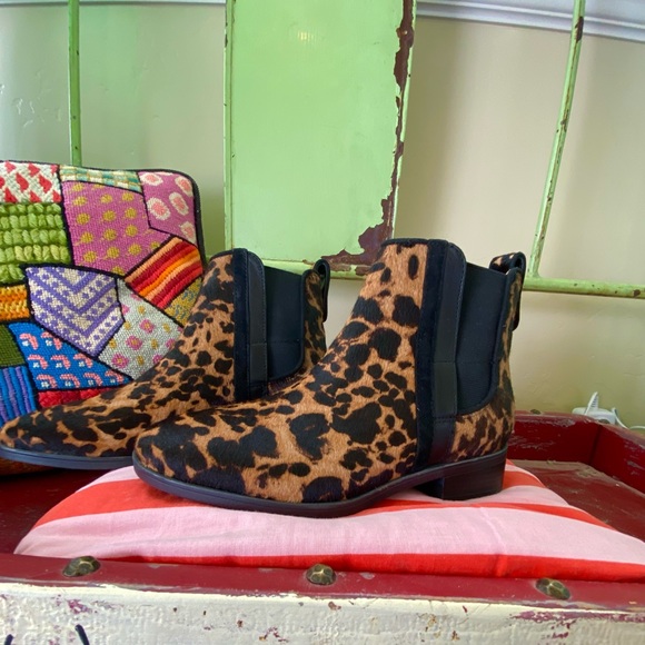 Rockport Shoes - Rockport Larkyn leopard chelsea boot